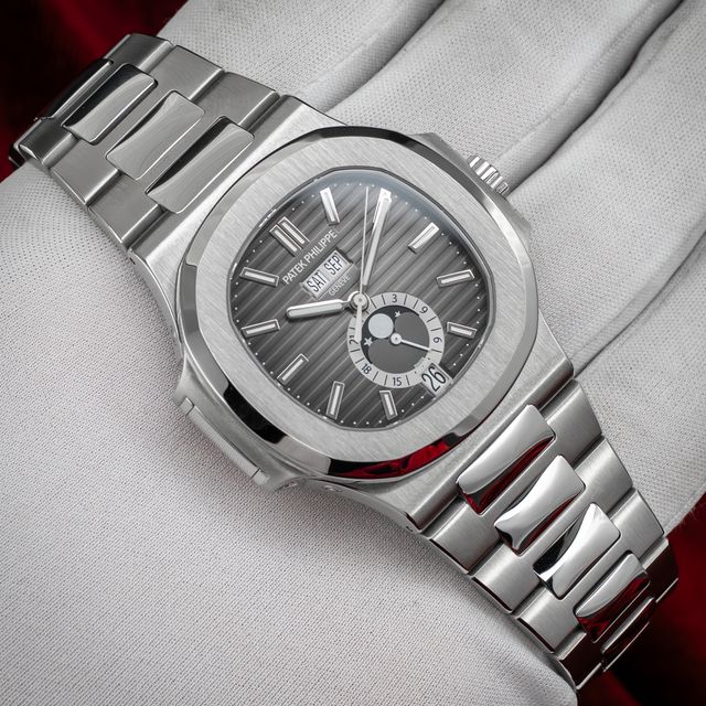 Patek Philippe Nautilus 5726/1A-001 Image 5